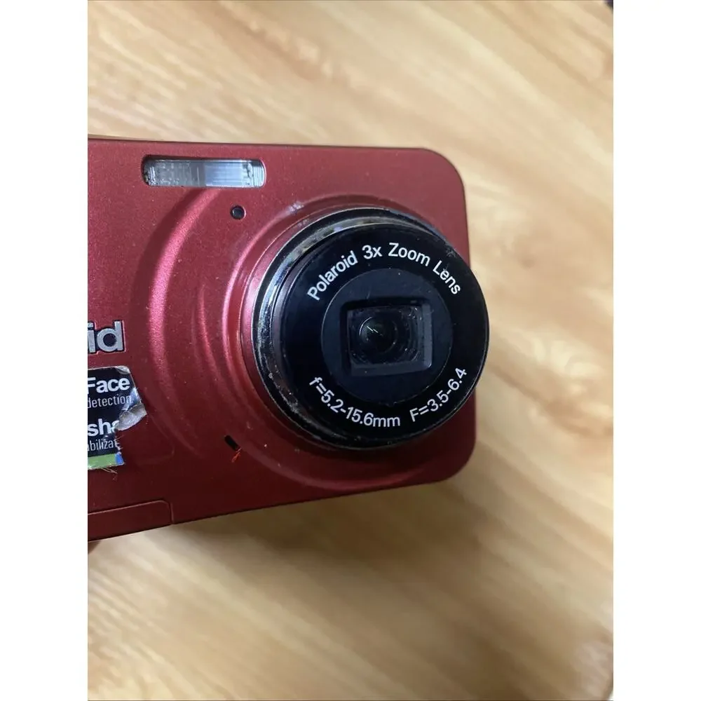 Polaroid i1038 Red Digital Camera 3x Zoom PARTS ONLY